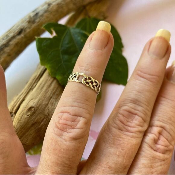 Sterling Silver Celtic Weave Toe Ring - Picture 2 of 3